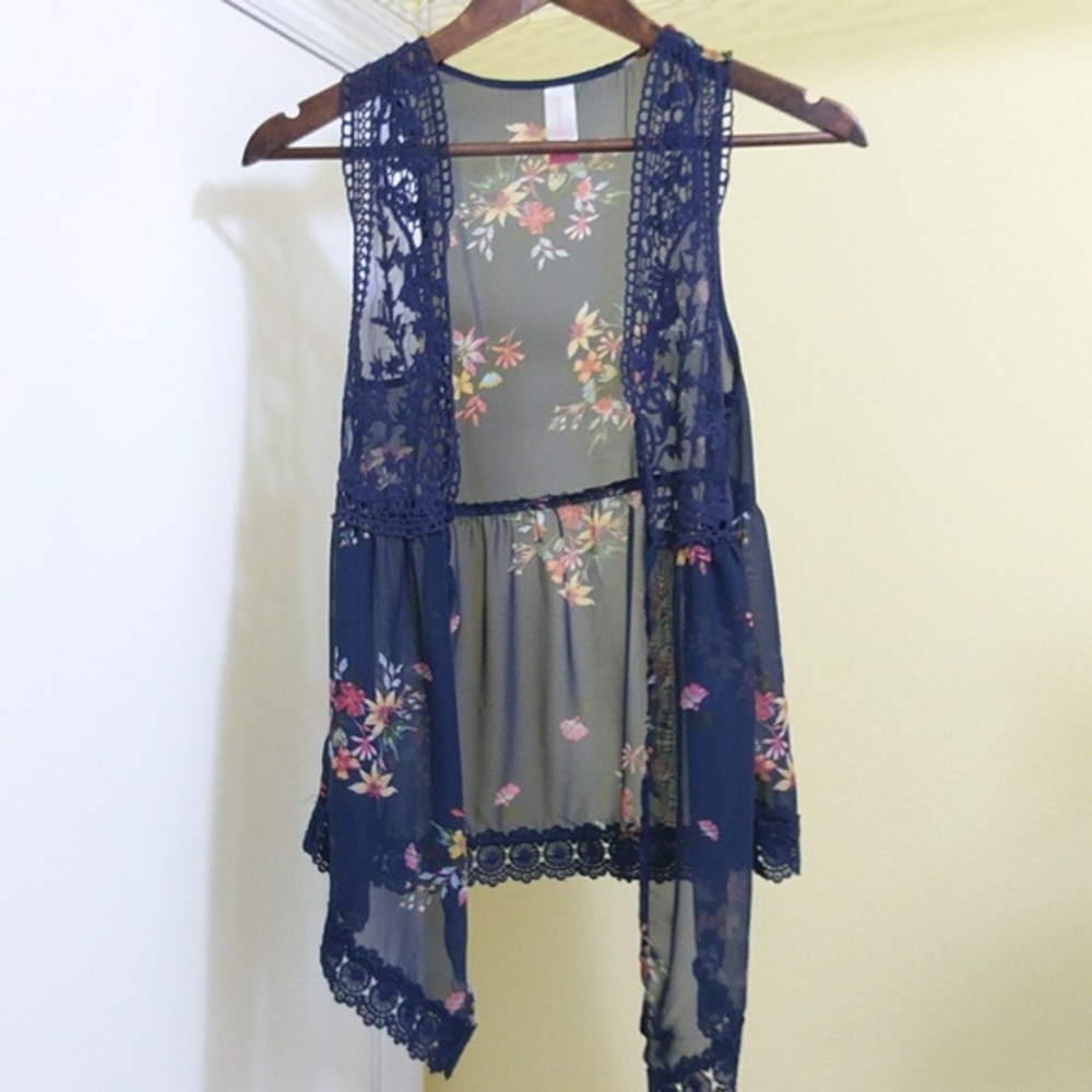 2 Floral Chiffon Crochet Lace Open-Front Vests - Sz XS‎ - Picture 5 of 9
